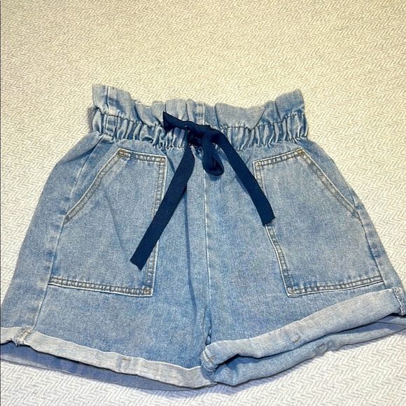 TEMT Paper bag Waist Light Blue Jean Shorts with Navy Tie. - Picture 1 of 12